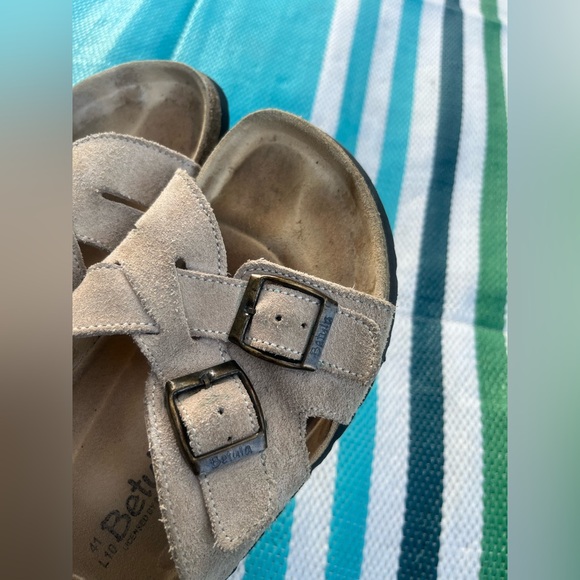 🎉✨HP🎉✨ Birkenstock Betula Suede Two buckle Sandals - Light Tan - Picture 5 of 14